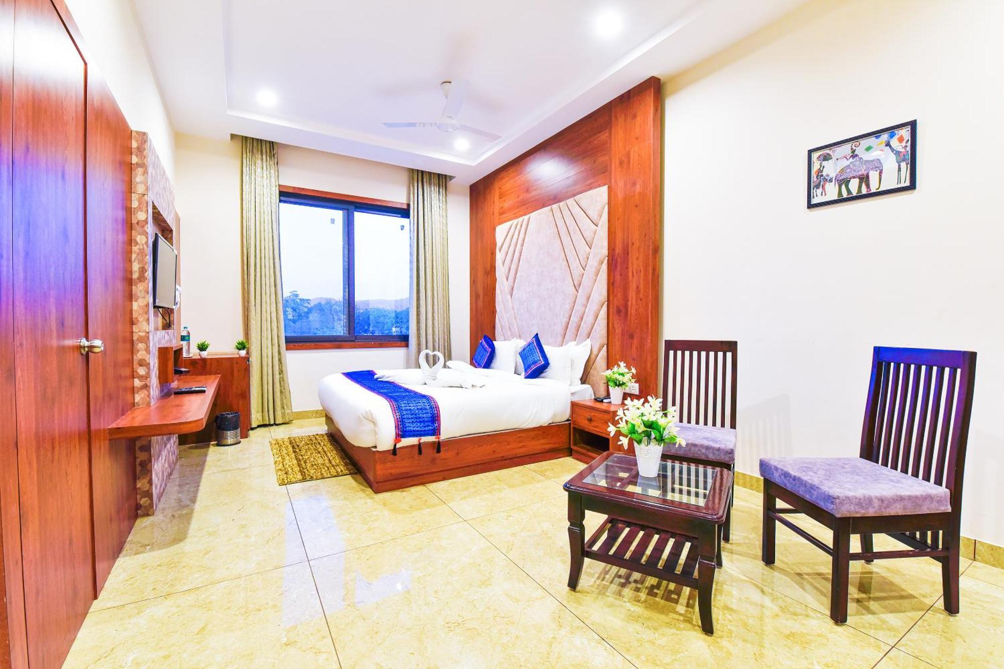 Hotel Remark Udaipur Exterior photo